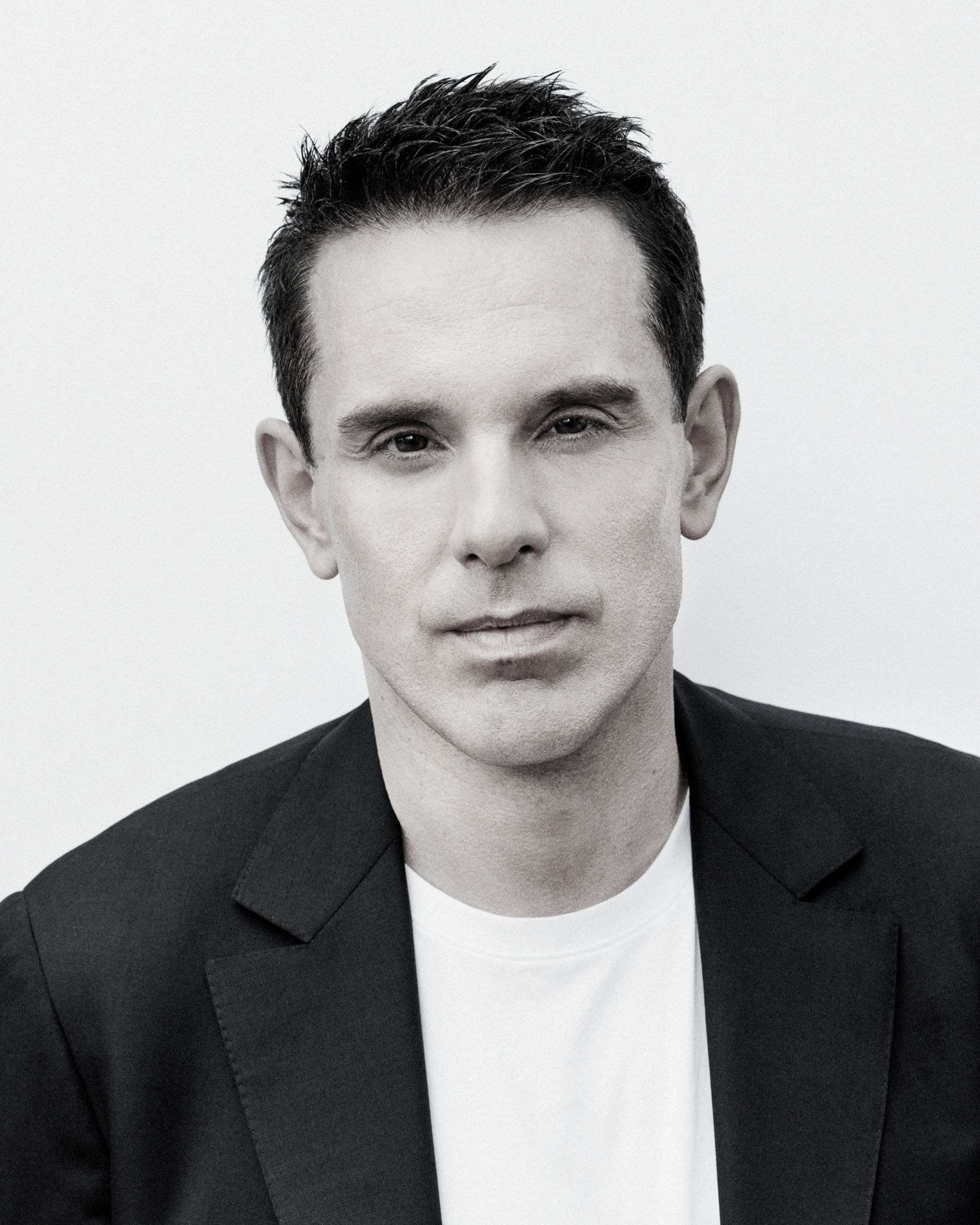 Christian Angermayer groß SW Christian Angermayer Black White